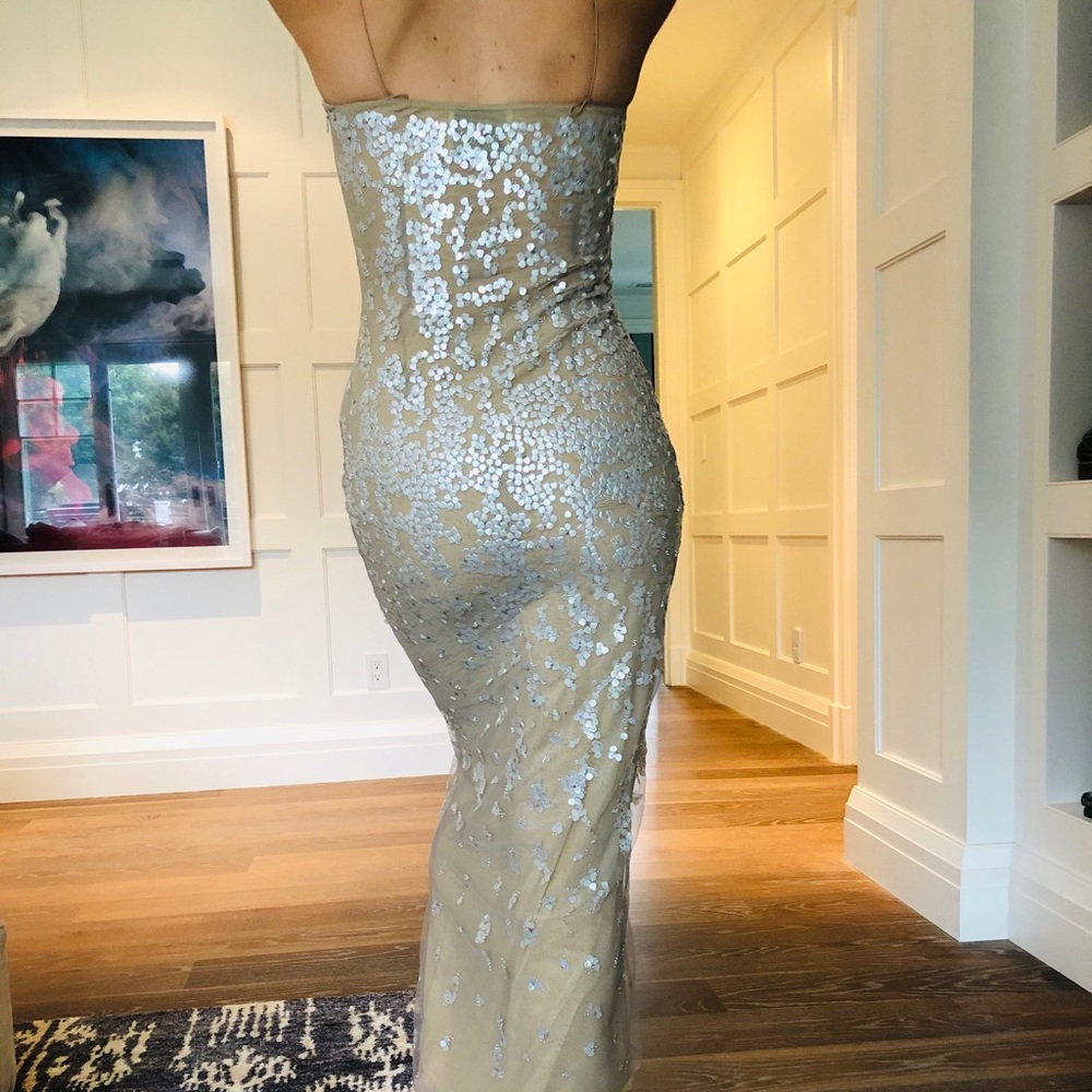 Gorgeous Vera Wang sequined evening gown - Picture 3 of 4